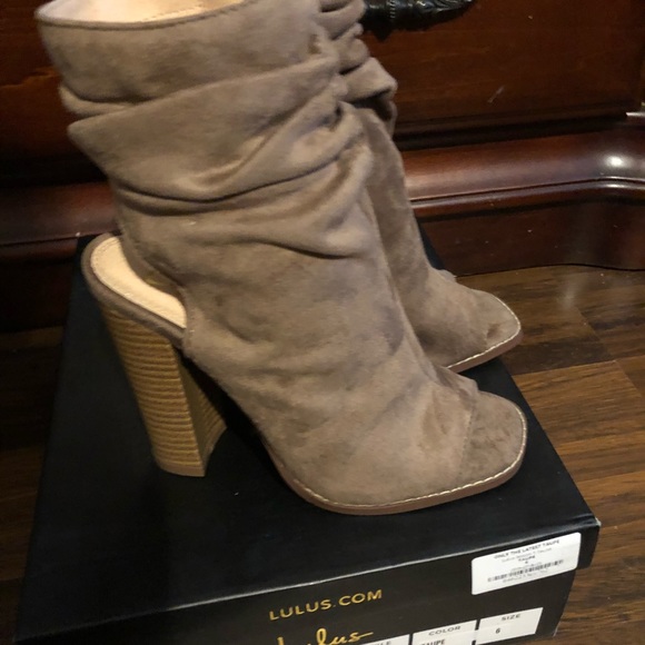 Lulus Shoes - Lulus open toe Taupe  Bootie sz 6 NiB 😍❤️